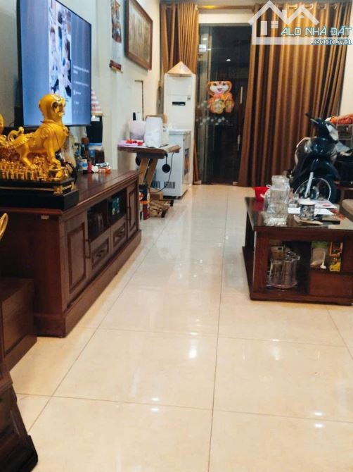CHÍNH CHỦ CẦN BÁN NHÀ TƯ ĐÌNH – CỔ LINH, 36,5M2 -NGÕ NÔNG- Ô TÔ ĐỖ CỬA  NHỈNH 6TỶ - 1