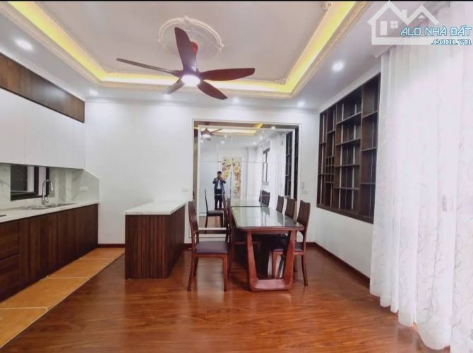 ❤️❤️ HƠN 7 TỶ - 45M NHÀ ĐẸP NGỌC THUỴ- 4 TẦNG- 4 NGỦ ĐỦ CÔNG NĂNG - 20M RA MẶT PHỐ - Ô TÔ - 1