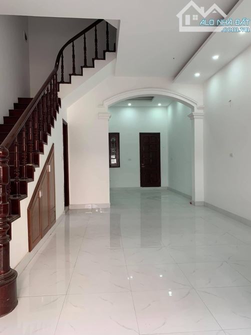 Bán liền kề KĐT Đại Kim, Nguyễn Cảnh Dị chỉ 17,2 tỷ, 54 m2, 6PN, đầy đủ nội thất