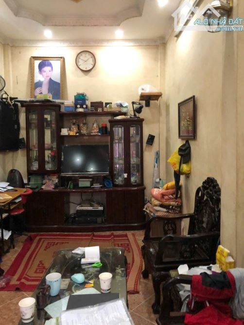 Đoàn Thị Điểm, 31m, 4ngủ, Ngõ ba gác, 10m ra phố, Nhà dân xây đẹp, Sân rộng an ninh tốt - 1