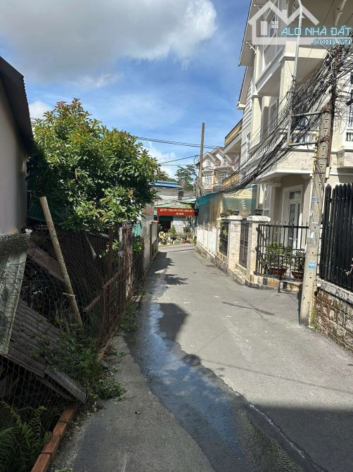 🏡 BÁN NHÀ HẺM Ô TÔ – LỮ GIA, PHƯỜNG 9, ĐÀ LẠT – SỔ RIÊNG – 2 TẦNG – 5 PHÒNG – GIÁ TỐ - 1