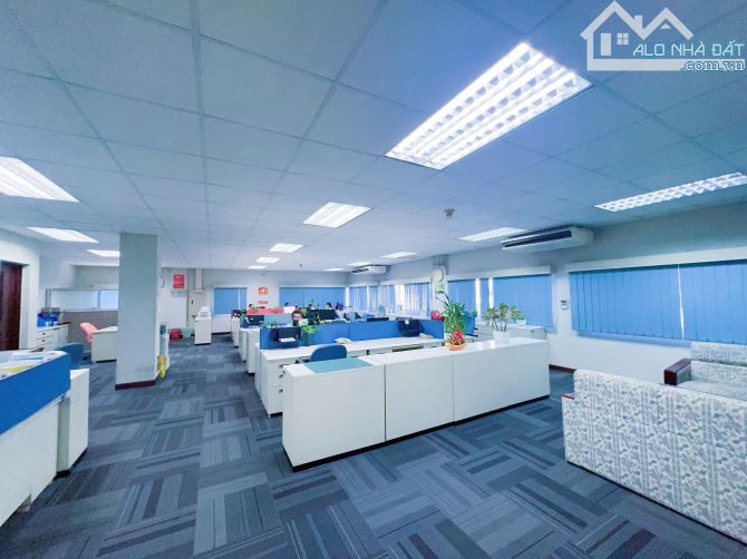 Siêu phẩm MT Đồng Khởi 5 Lầu gần 1000m2 Sàn xây dựng vị trí VÀNG Gần BV ĐKĐN  Giá 39ty - 1