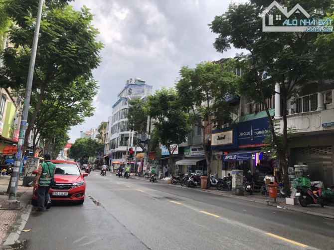 Mặt tiền đường 2 chiều cách Chợ Bến Thành chỉ 500m. 4x18m(75m2) 5 tầng. Giá chỉ 65 tỷ - 1