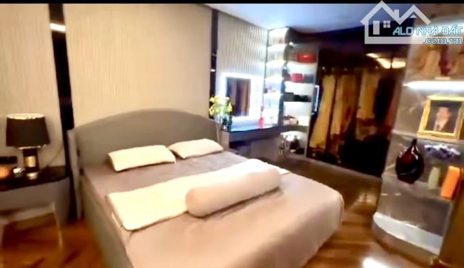KHÁCH SẠN 21 PHÒNG MẶT TIỀN THU NHẬP 180-200 TRIỆU - THANG MÁY - DT 150M - NGANG LỚN 5M - - 1