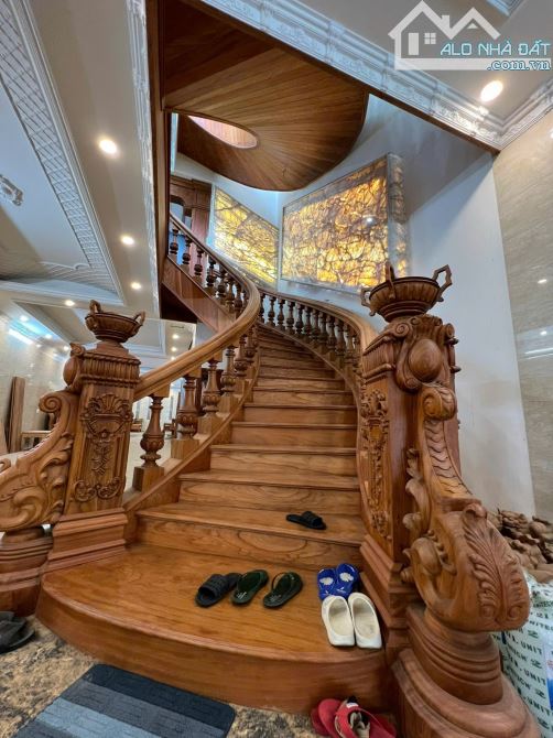 Siêu phẩm Nhà 3 Lầu Mặt Tiền đường Điểu Xiển P. Tân Biên, gần Siêu Thị Gỗ Tây, Ga Hố Nai - 1