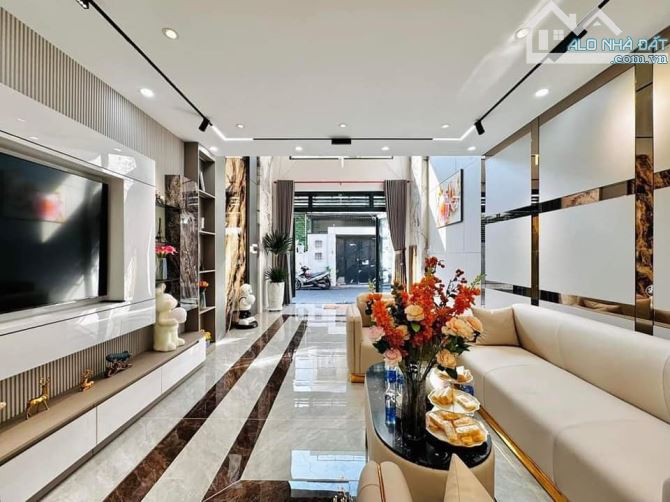 Bán nhà ngõ 34 Hoàng Cầu Đống Đa 45m2x5T cực đẹp chỉ hơn 12 tỷ vài bước ra phố - 1