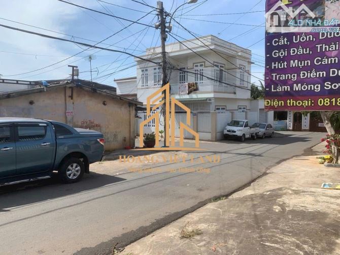Đất hai mặt tiền cuối đường Xô Viết Nghệ Tĩnh     Vị trí thông thoáng, gần chợ trung tâm - 1