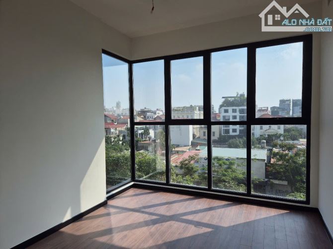 Bán nhà phân lô phố Linh Lang, ngõ rộng 2 ô tô thênh thang, mặt tiền lớn, 80m2 27 tỉ - 1