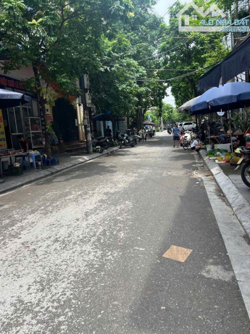 Bán đất mặt ngõ Xuân La, vỉa hè , Ô tô tránh, KD văn phòng 98m2 MT 7m - Lô góc 44,1 tỷ - 1