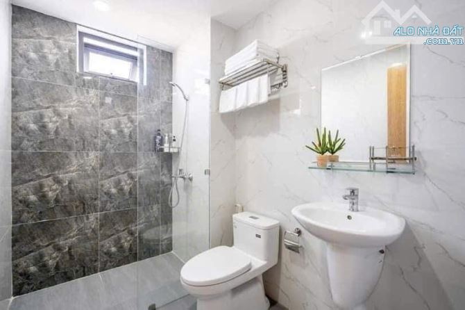 Bán Căn Hộ Cao Cấp Đường Núi Thành, Dt 147m2, Nhà 8 Tầng, Đg 10m, Giá 29,5 Tỷ - 1