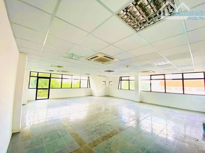 Bán Building Nguyễn Thị Minh Khai, Quận 3; nở hậu 11.5x28m; hầm 12 tầng, giá 350 tỷ - 1