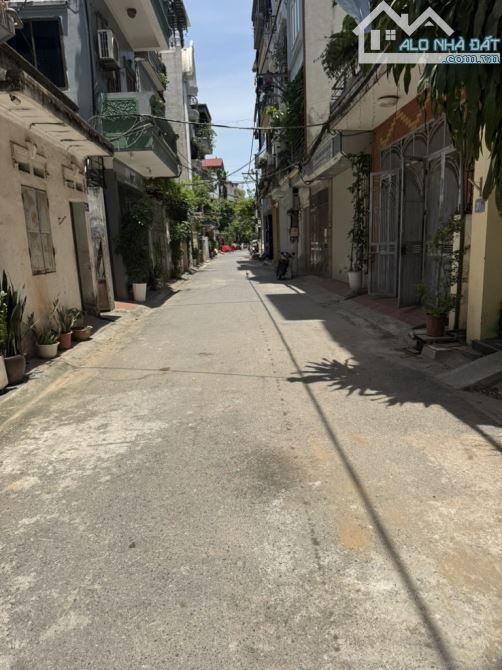 PHÚC ĐỒNG 14 tỷ ĐẤT ĐANG XÂY 6 TẦNG THANG MÁY,NGÕ Ô TÔ THÔNG THOÁNG,LONG BIÊN - 1