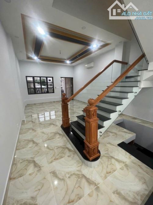 Bán nhà mặt tiền gần Phan Văn Trị, phường 10, Gò Vấp, 100m2, ngang 5m, 5 tầng, giá 23 tỷ - 1