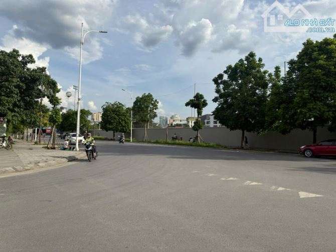 Bán nhà Ngọc Thụy, Long Biên DT 65M2, 7 Tầng, MT 4.5M, Gara 7 chỗ, Thang Máy, Full - 1