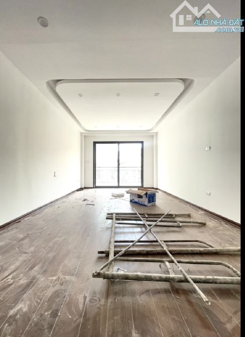 17.3 tỷ/50 M2/7 tầng Vũ Tông Phan/ Ô tô chánh - 1