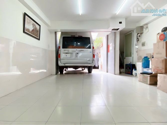 Bán nhà Gò Vấp-Hẻm ô tô 7M-Giáp Phú Nhuận-Sát MT Lê Lai-P3-56m2-4,6x12-5tầng-4PN,6WC - 1