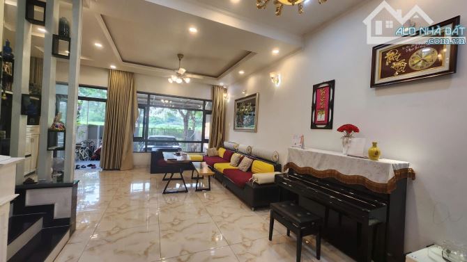 Bán nhà 4 tầng, ô tô vào nhà, nhĩnh 5 tỷ, ở Linh Trung, Hoàng Diệu 2, Thủ Đức - 1