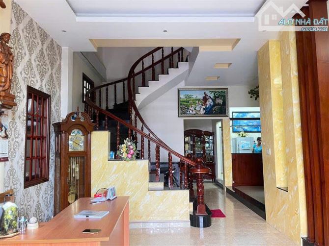 BIỆT THỰ TRUNG TÂM BÌNH THỌ - THỦ ĐỨC - 175m2 -3 TẦNG - 1
