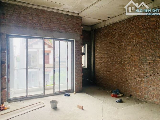 Vip ! Bán Shophouse Khu Him Lam DT:76m2 .Kinh Doanh,Ô tô ,Đầu tư. Giá :23 tỷ - 1