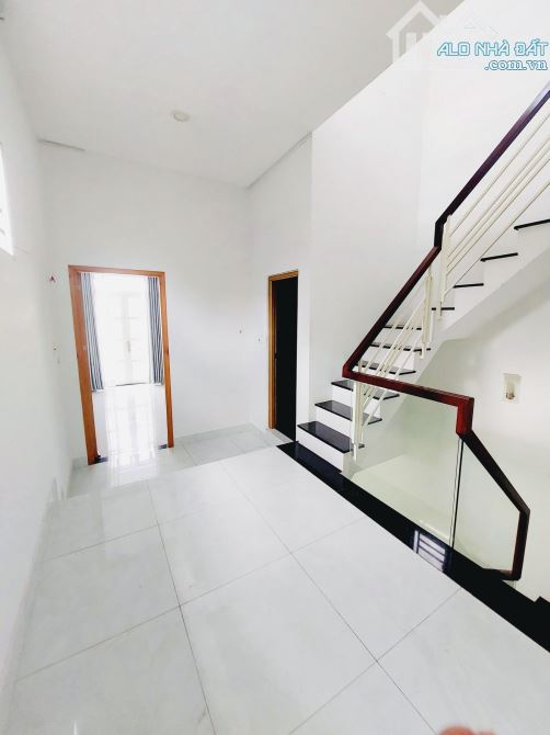 Nhà góc đẹp, 3 tầng (4.2x15m), Phạm Thế Hiển P5 Q8 giá chỉ 6tỷ5 - 12