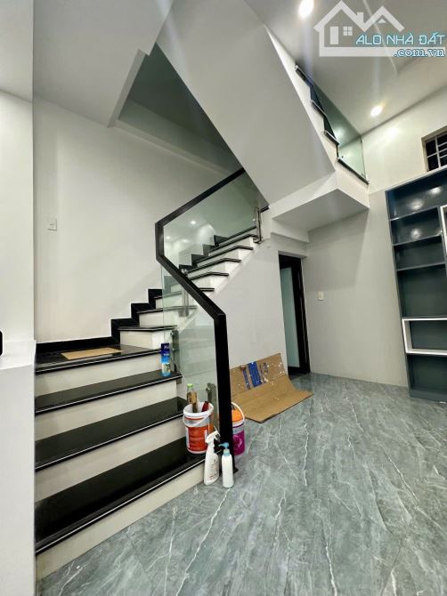Bán NHÀ 3 TẦNG THIÊN LÔI – SAU ĐÚNG NHÀ MẶT ĐƯỜNG. Rộng gần 50m2, ngang 5,5m - 2