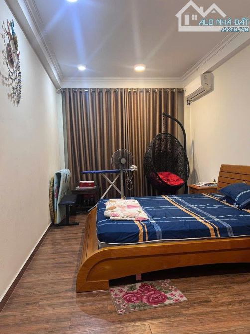 CHÍNH CHỦ CẦN BÁN NHÀ TƯ ĐÌNH – CỔ LINH, 36,5M2 -NGÕ NÔNG- Ô TÔ ĐỖ CỬA  NHỈNH 6TỶ - 2