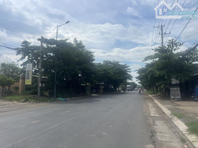 Bán 236 m2 đất mặt tiền đuờng Phạm Hùng,cách ngã 3 Bình Đức 100m,xã Trung An tp Mỹ Tho - 2