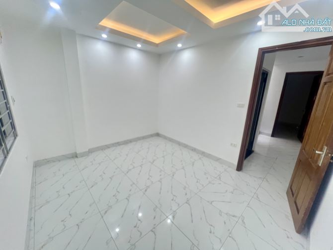 BÁN NHÀ VŨ LĂNG THANH TRÌ, 45M X 5 TẦNG NHÀ MỚI Ở NGAY, Ô TÔ SÁT CỔNG. - 2
