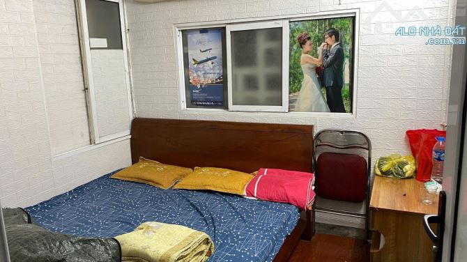 Bán gấp - 40m2 nhà Phạm Văn Đồng - Ô tô đỗ cửa,quay đầu - Gần mặt phố - Hàng xóm Ciputra - 2