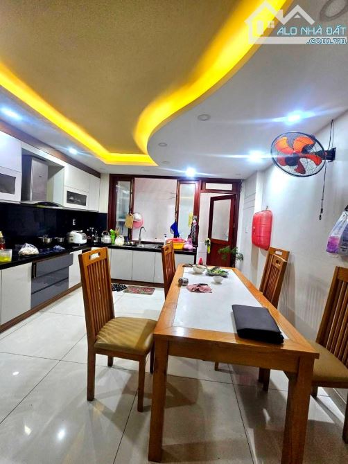 Bán nhà phường 15 Tân Bình, Phan Huy Ích, Bờ kè Tham Lương, Đường ô tô tránh, 4x22m,4 tầng - 2