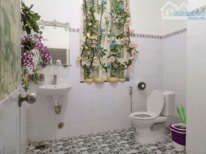 Bán nhà Đào Tấn  Chợ Hòa Bình p5q5 4x17m 6 tấm giá chỉ 11 tỷ - 2