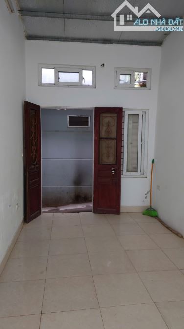 TÂN MAI NGÕ 236 THÔNG NGUYỄN CHÍNH 02 NGỦ WC KHÉP KÍN 30M2 GIÁ 3,5TR - 2