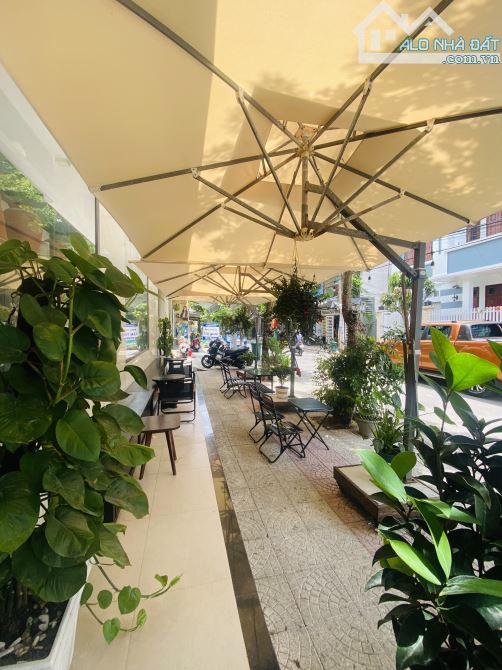 HIẾM - BÁN NHÀ 5 TẦNG TRẦN NHÂN TÔNG, GÓC 2 MT. DT 110m2 CHỈ 18 TỶ XÍU. DÒNG TIỀN 80tr/TH. - 2