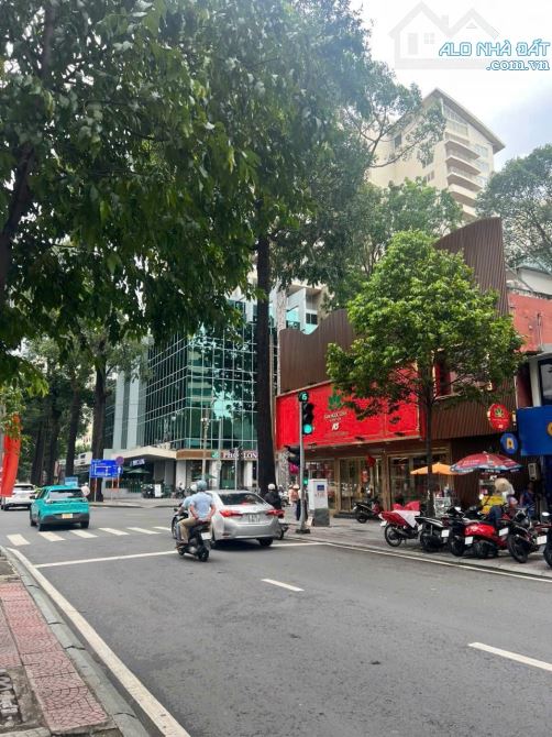 Chuyển nhượng Toà Nhà VP khan hiếm Trung Tâm - Mạc Đỉnh Chi Q1 - 2