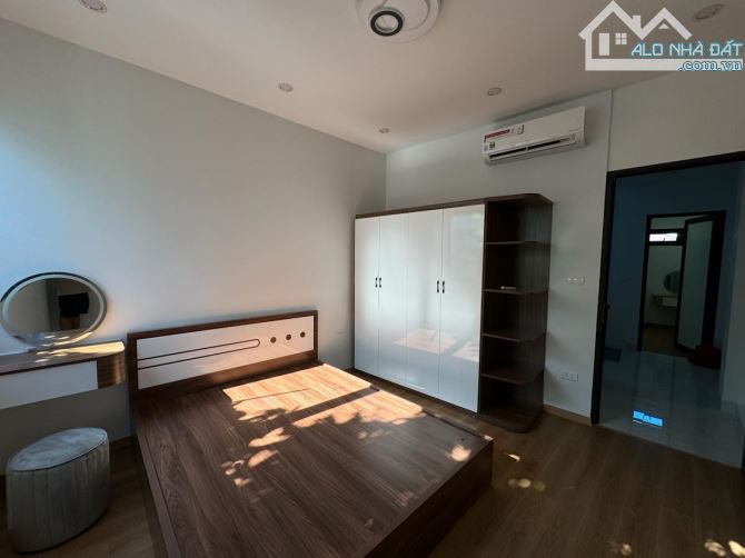 NHÀ DÂN XÂY 6 TẦNG 8PN - GẦN MẶT PHỐ KHƯƠNG TRUNG - NGÕ BA GÁC- TIỆN ÍCH ĐẦY ĐỦ - 2