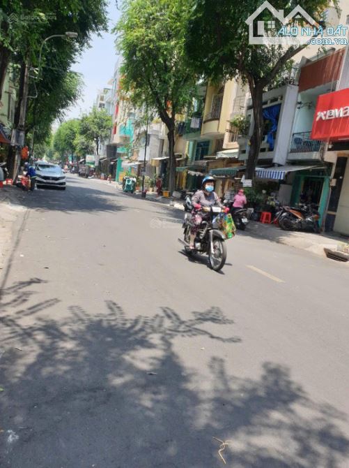 Cơ Hội Đầu Tư Sinh Lời: Nhà Phố 2 Mặt Tiền Hùng Vương, P9. Quận 5. DT 4.1x15m. giá 19 tỷ - 2