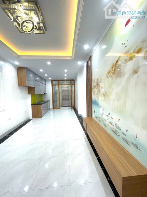 Duy nhất 1 căn Vũ Trọng Phụng 10m ra phố Thang Máy xịn ngõ to thông gần trường chợ 6T 40m2 - 2