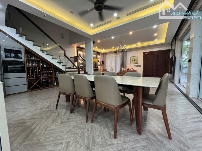 Bán biệt thự tại phố Núi Trúc, Ba Đình 150m2, 4 tầng, mt 11m, 3 mặt thoáng, chỉ 65 tỷ. - 2
