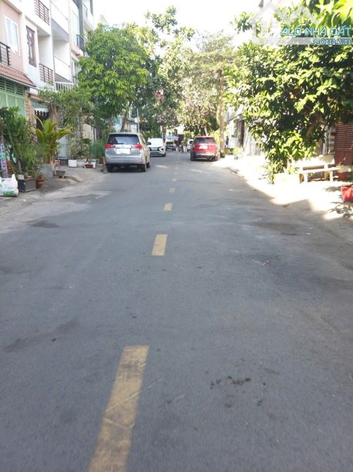 Bán đất mặt tiền hẻm 80m2 đường Bùi Tá Hán, P. An Phú TP. Thủ Đức giá 13.2 tỷ tiện xây mới - 2
