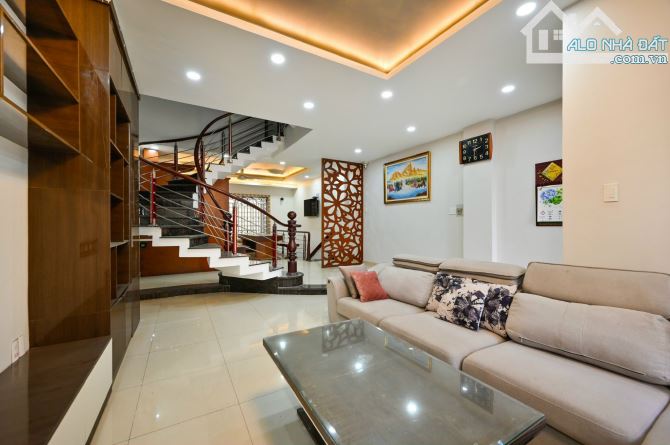 Bán nhà hẻm 89 Nguyễn Hồng Đào, HXH 8m thông Bàu Cát 1 - DT 4x17m - 5 tầng mới - 11.8 Tỷ - 2