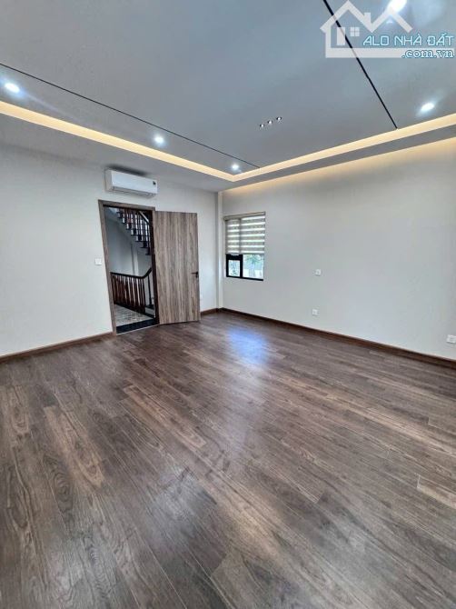 Bán nhà Vũ Xuân Thiều-Long Biên 50m2 ,6 tầng,thang máy,lô góc, giá 10.xtỷ - 2