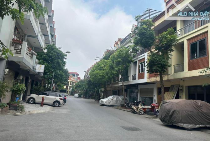 Bán Gấp Liền Kề Vip , Trục chính Kinh Doanh, Kđt Nam La Khê , 60m2 , 2 thoáng , Giá 12ty5 - 2