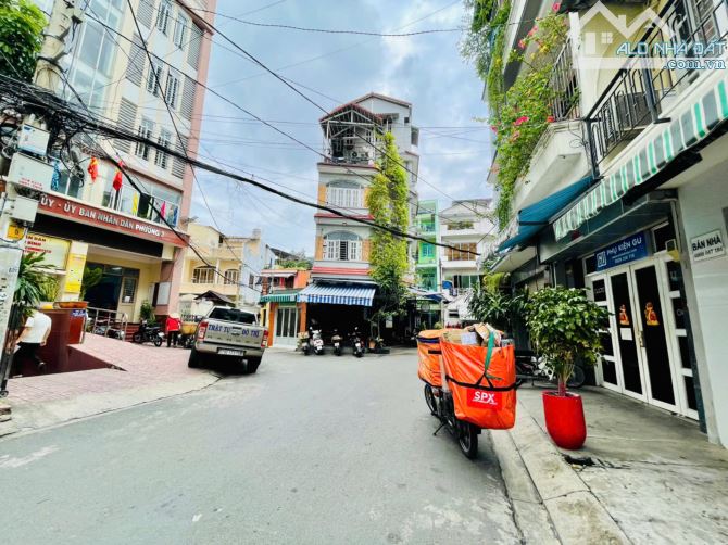BÁN NHÀ GÓC 2 MẶT HẺM XE HƠI PHẠM VĂN HAI 5TẦNG NGAY CHỢ PHẠM VĂN HAI CHỈ 6,8 tỷ - 2
