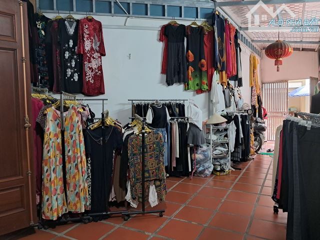 Bán nhà 105m² Lạc Long Quân, Cầu Giấy, ngõ thông ô tô, kinh doanh tốt, giá 20.5 tỷ. - 2