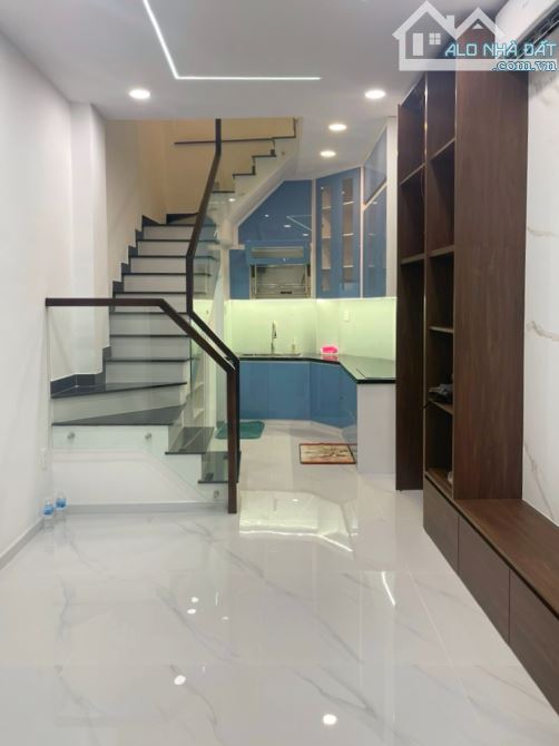 Nhà mặt tiền mới, 4 Tầng, Nguyễn Trọng Tuyển Tân Bình, Khu VIP Gần Sân Bay – CHƯA TỚI 8 TỶ - 3