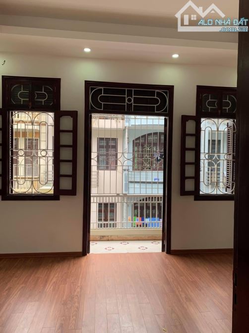 Bán liền kề KĐT Đại Kim, Nguyễn Cảnh Dị chỉ 17,2 tỷ, 54 m2, 6PN, đầy đủ nội thất