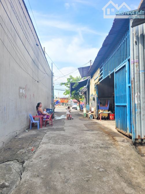 Bán dãy trọ 15x42m hẻm Phan Đình Giót p. An Phú kế chợ Đông Đô - 3