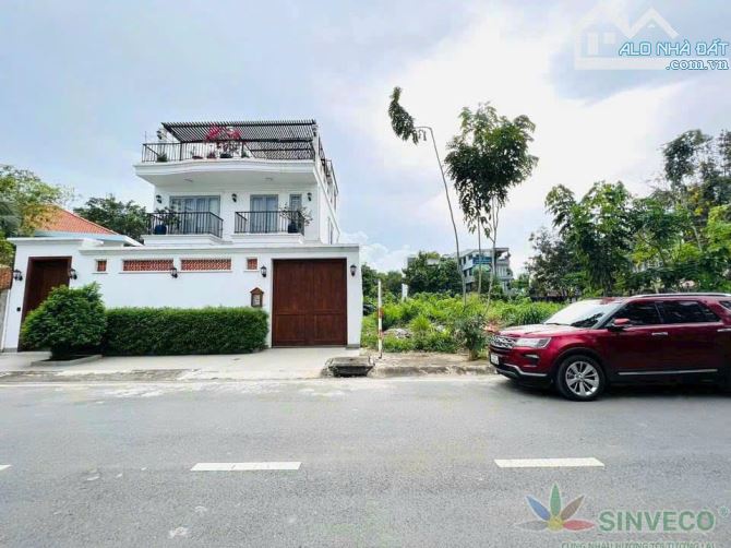 Bán biệt thự Quận 7 hướng Đông Nam, DT 9m x 18.6m, nhà 3 tầng, an ninh yên tĩnh, 18,5 tỷ - 3
