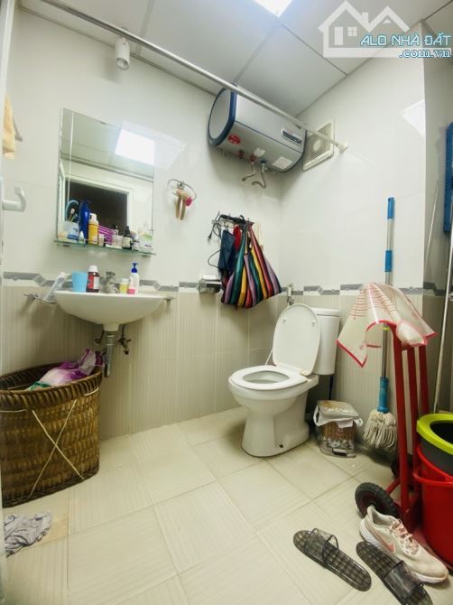 💥Bán Chung Cư Nguyễn Lương Bằng, Gần Ngã Tư Sở, 133m2, 3 PN, Tặng Full Nội Thất, Giá 9.5 - 3