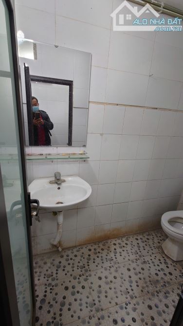 TÂN MAI NGÕ 236 THÔNG NGUYỄN CHÍNH 02 NGỦ WC KHÉP KÍN 30M2 GIÁ 3,5TR - 3